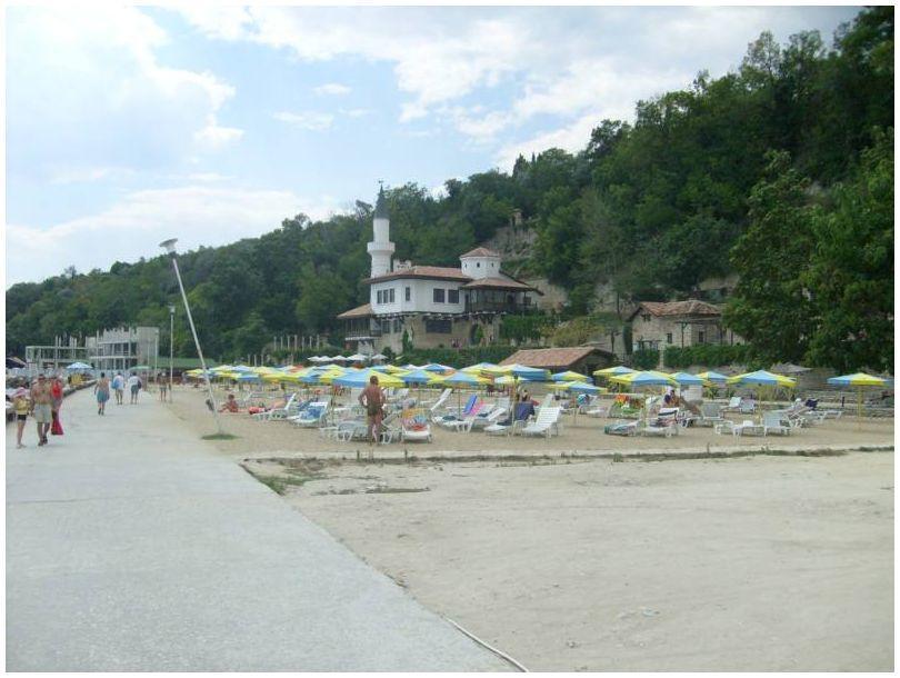 Guest Rooms Soleo Balchik Extérieur photo